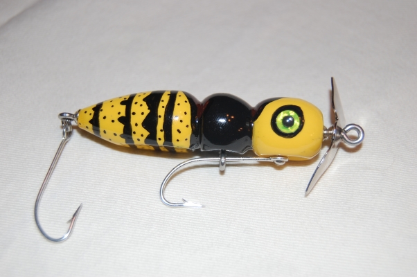 Vintage style wooden fishing lures that really catch fish!